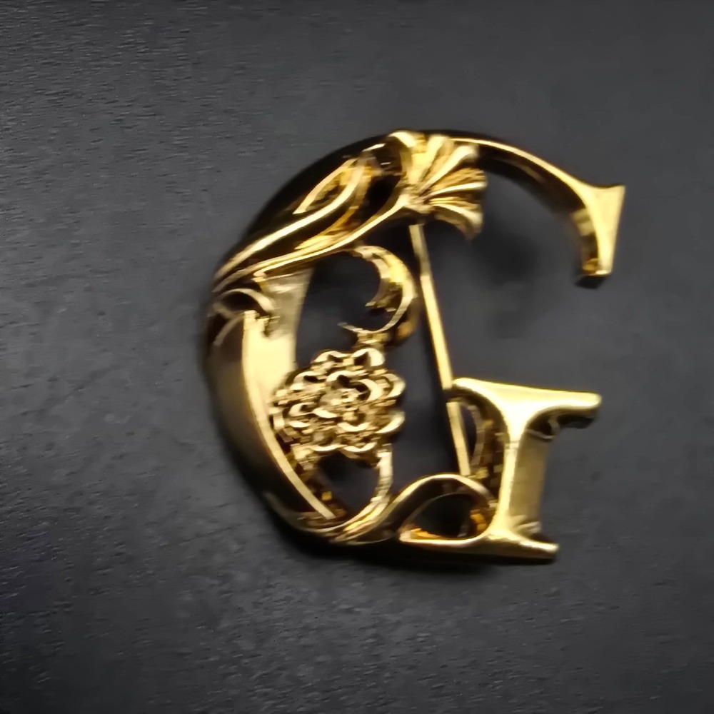 Avon Floral Letter G Initial Brooch Gold Tone Flowers Vintage Jewelry